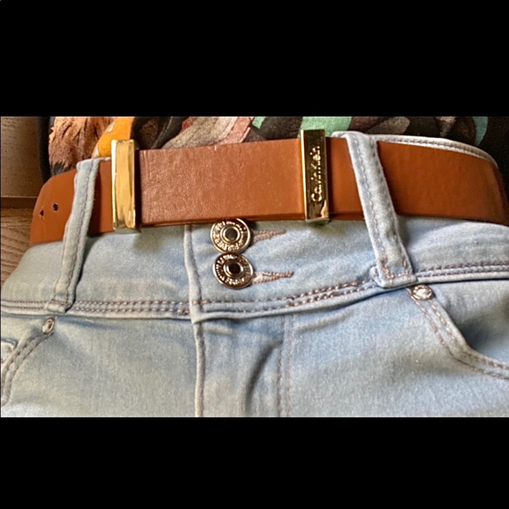 Calvin Klein light brown and gold belt, size 2